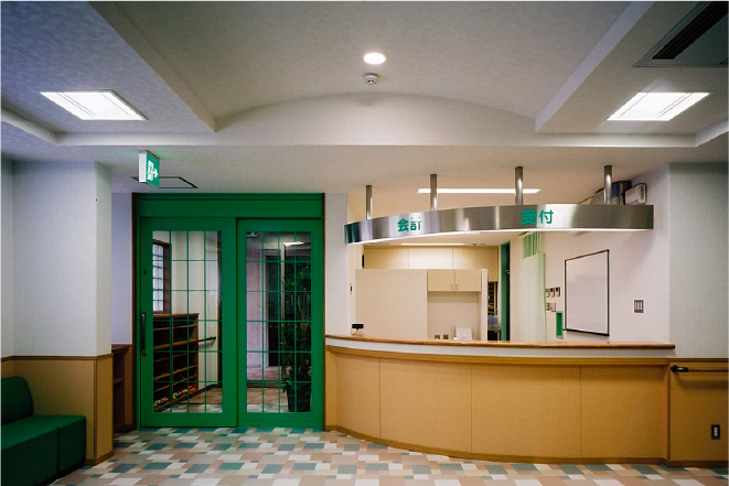 平光ハートクリニック受付・待合室