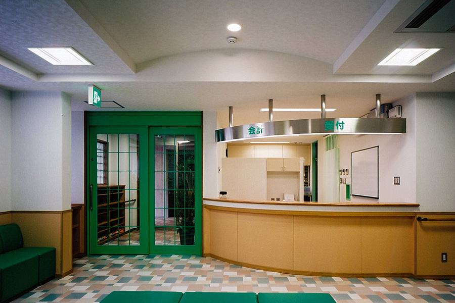 平光ハートクリニック受付・待合室